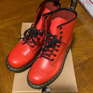 1460 Dr Martens boots